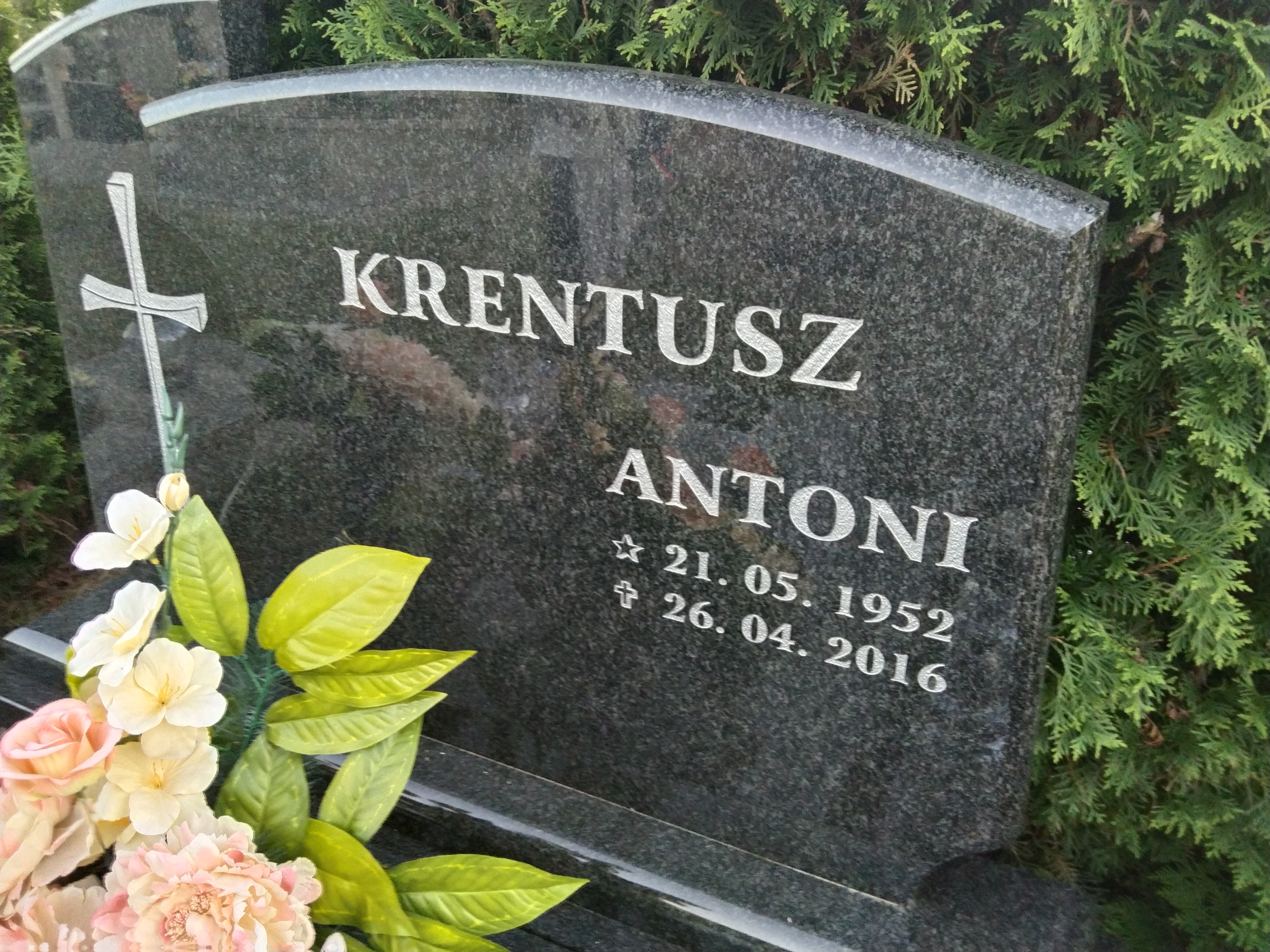 Antoni Krentusz 1952 Krzyżowice - Grobonet - Wyszukiwarka osób pochowanych