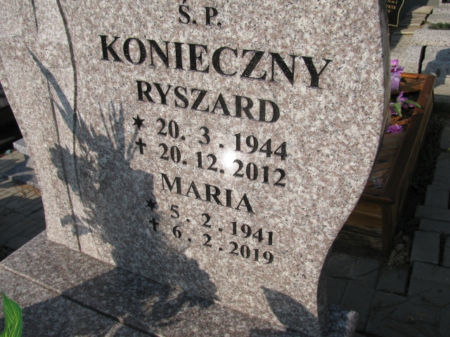 Ryszard Konieczny 1944 Krzyżowice - Grobonet - Wyszukiwarka osób pochowanych