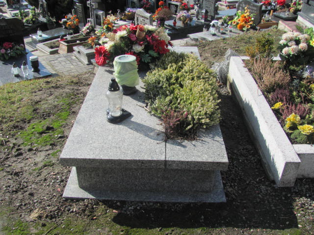 Maria Goraus 1935 Krzyżowice - Grobonet - Wyszukiwarka osób pochowanych